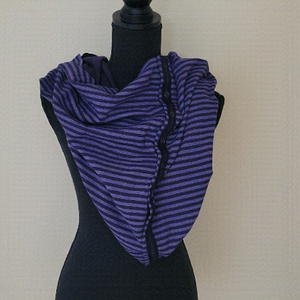 Ivivva reversible scarf
